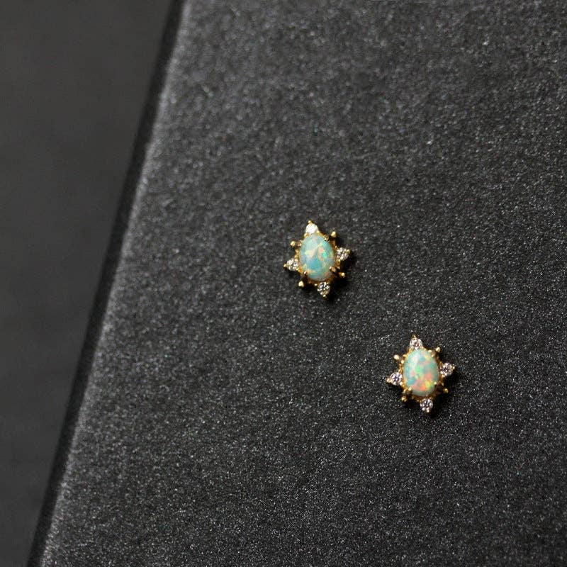 Tiny Vintage Opal Star Stud Earrings in 925 Sterling Silver: Gold