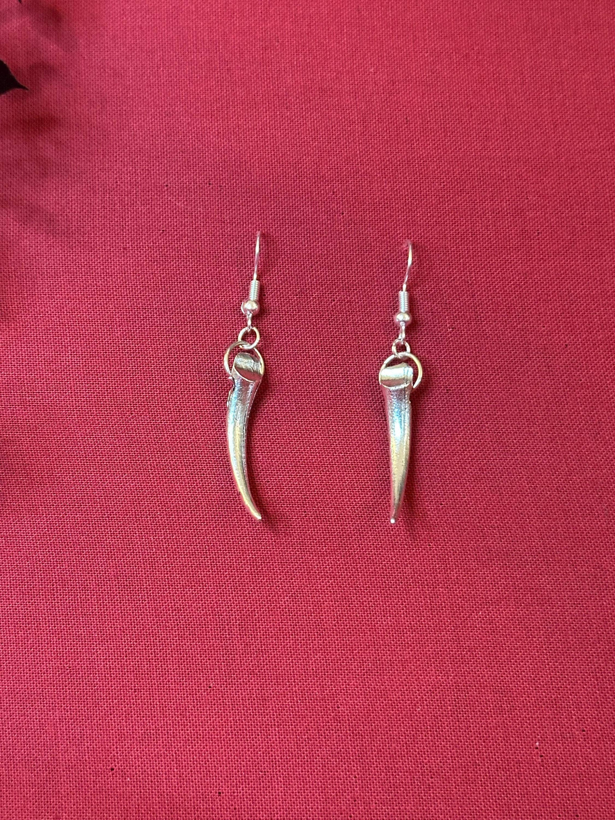 Gothic Earrings - Vampire Fangs - Silver and Black: Silver