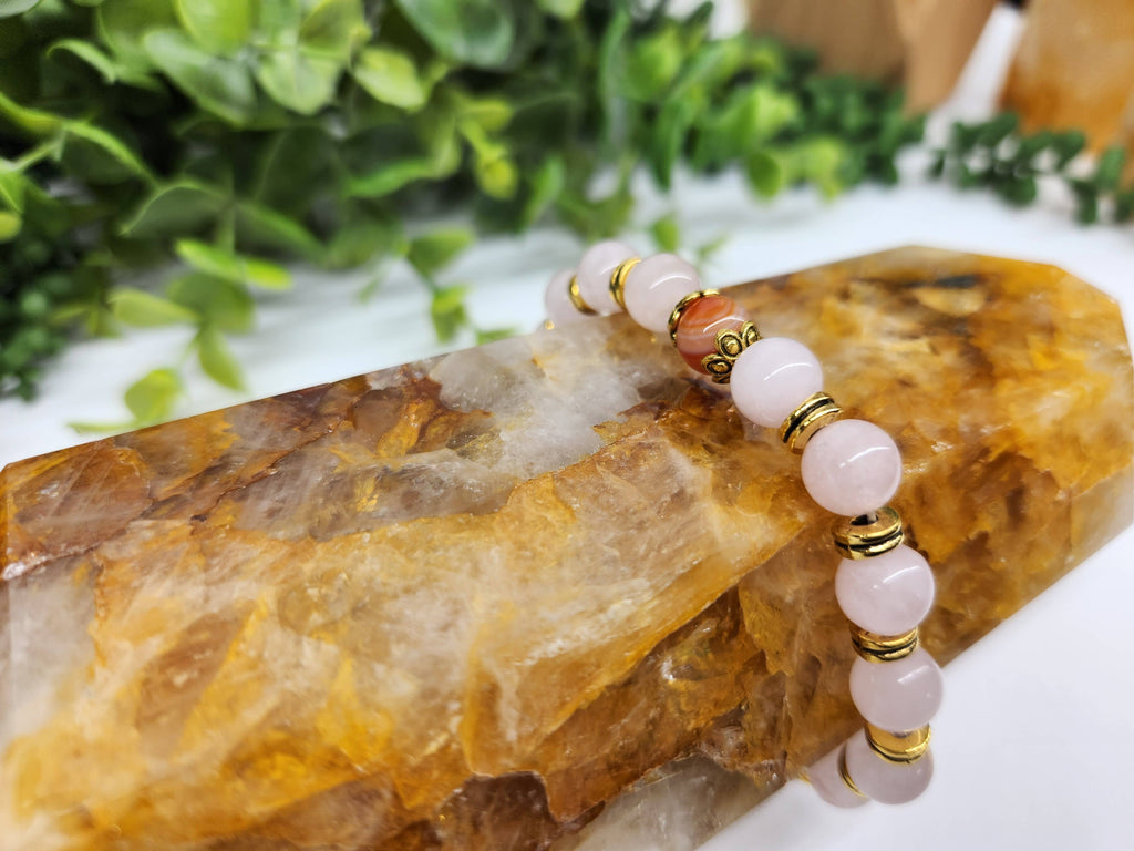 LOVE SURROUNDS YOU - R. Quartz/Banded Carnelian(center)-8mm