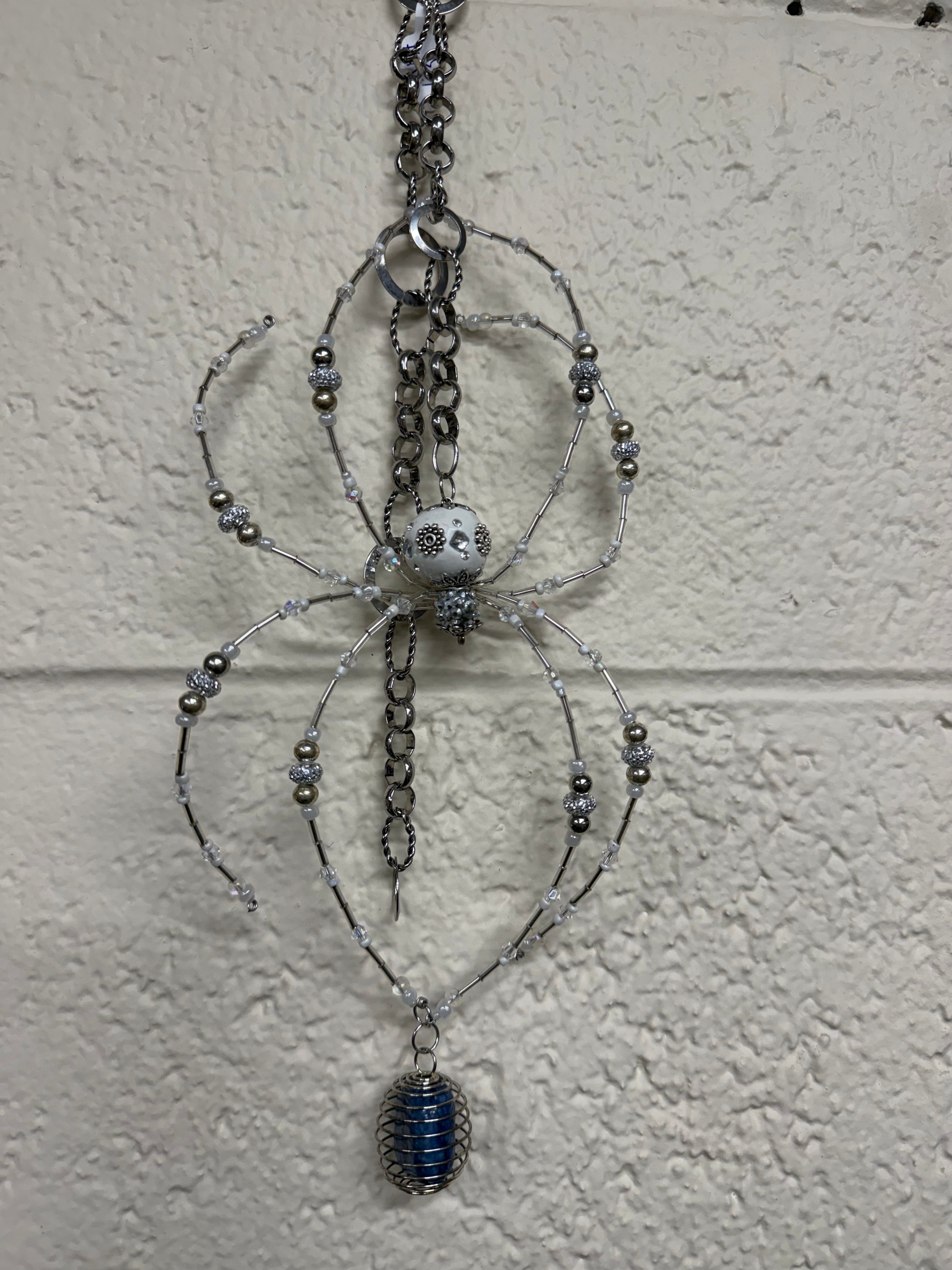 Hanging Beaded Spider lg White/Sodalite