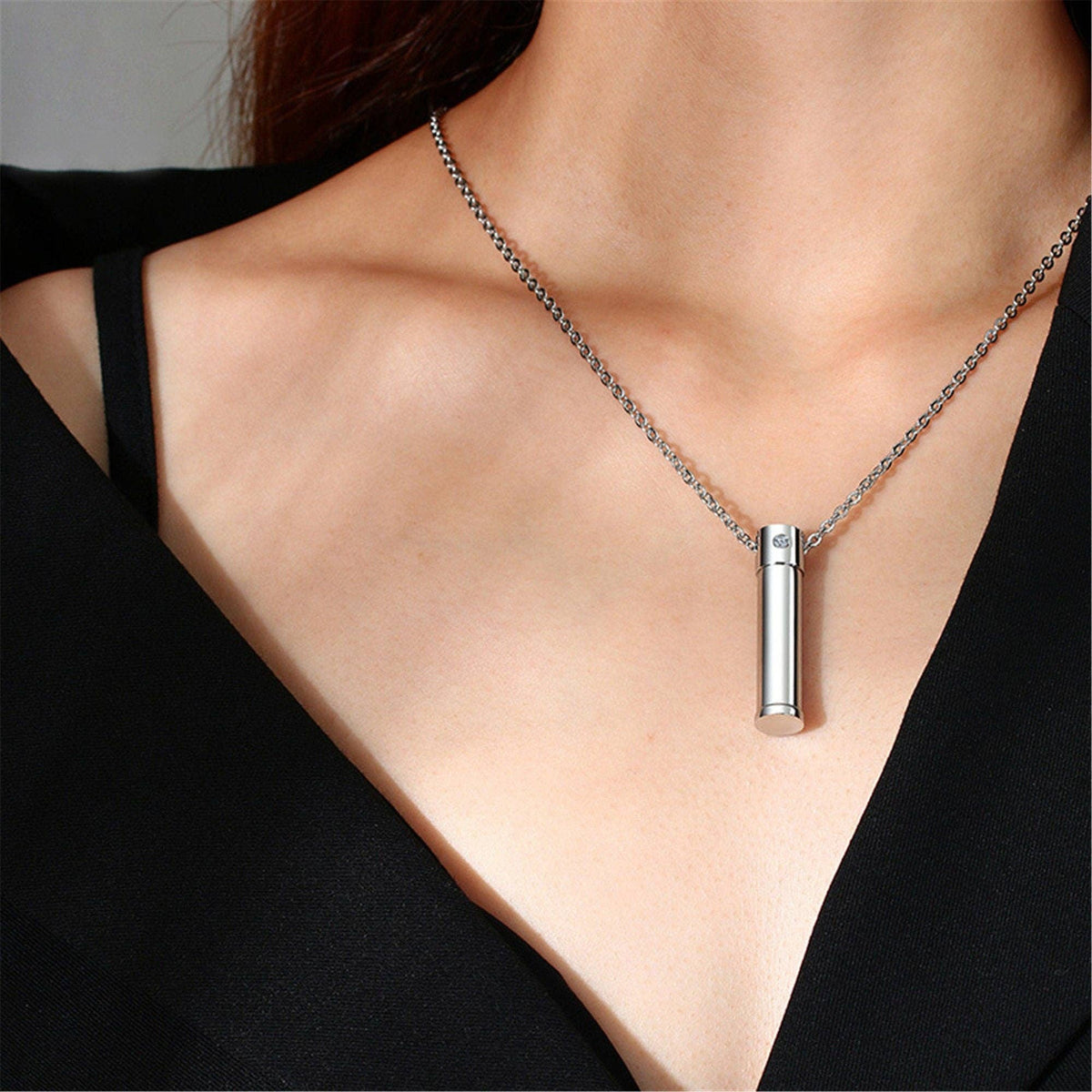 Human Ashes Urn Pendant Necklace in Stainless Steel: Black / No Engrave